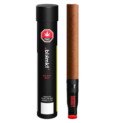 Studio-style front view of the Big Boy PR 1 x 2 g showing a black cylindrical tube labeled "Big Boy" beside a brown blunt with a black tip.