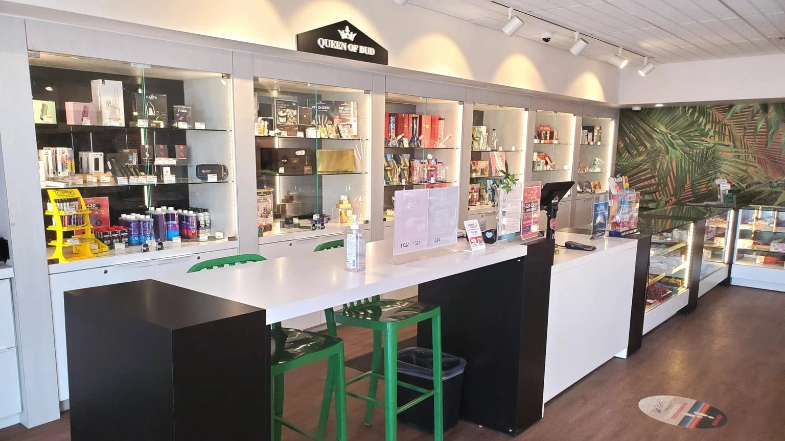 Red Deer Gaetz Cannabis Store 