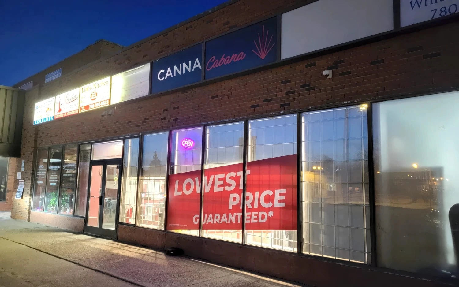 Whitecourt Cannabis Store 