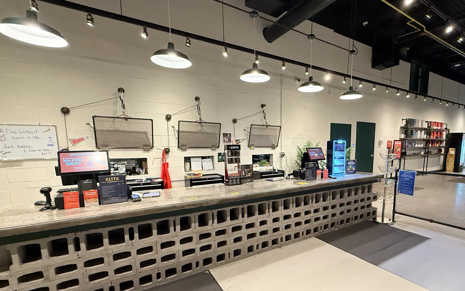 LINDSAY Cannabis Store 
