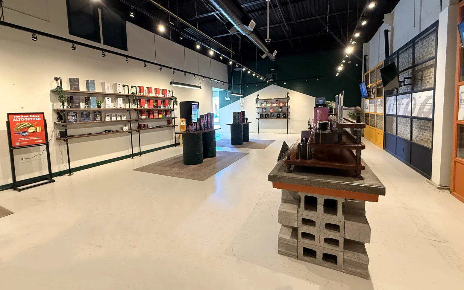 LINDSAY Cannabis Store 
