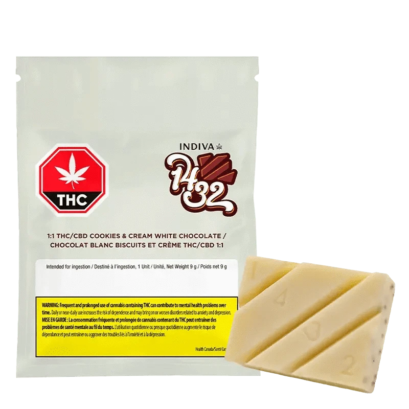 Front view of the Cookies & Cream 1:1 package, displaying the brand logo and text on a dark background.