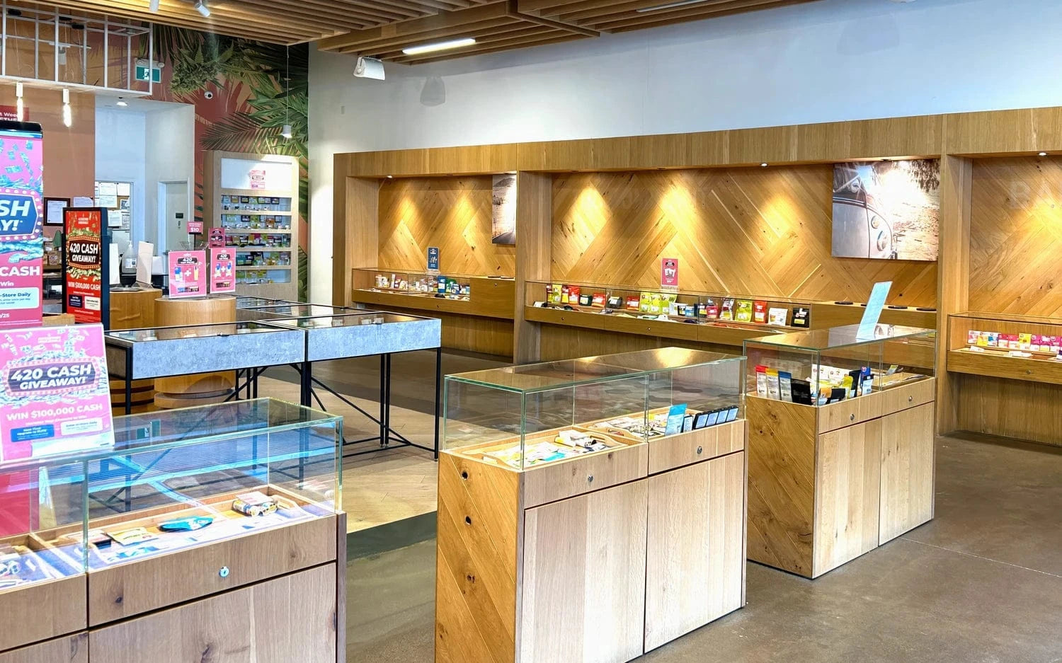 Niagara Falls - Montrose Cannabis Store 