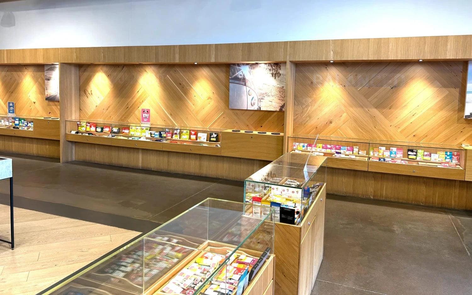 Niagara Falls - Montrose Cannabis Store 