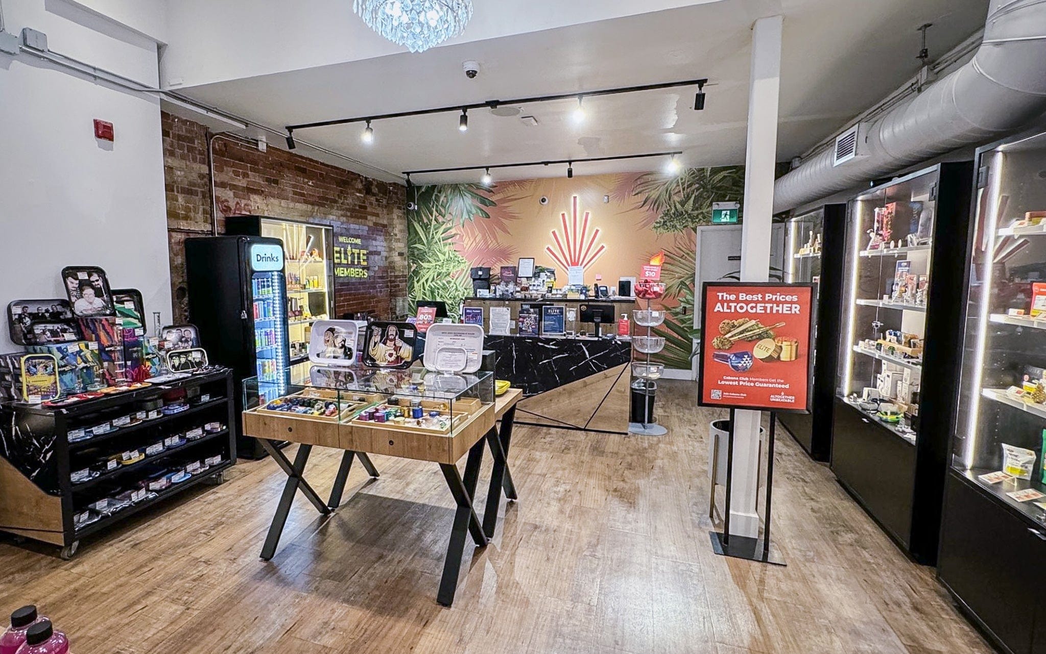 Toronto – Queen Street E. Cannabis Store 