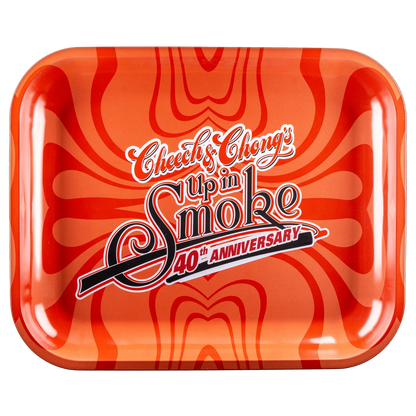 Top-down view of the C&C 40. Jubiläum Rolling Tray - Rot - Groß showing its glossy red surface with concentric wave patterns and a central "Cheech & Chong's Up in Smoke 40th Anniversary" logo.
