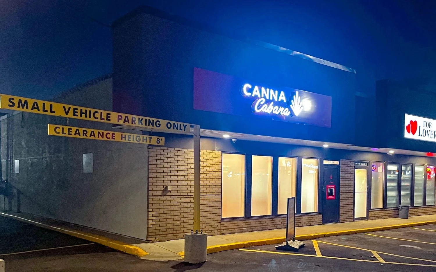 Circle Drive Cannabis Store 