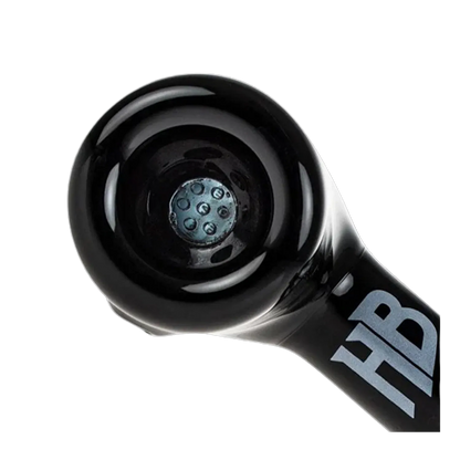 Close top-down view of the black Hellboy Paranormal Sherlock Pfeife - Schwarz - 5 Zoll bowl showing its glossy finish and perforated metal screen.