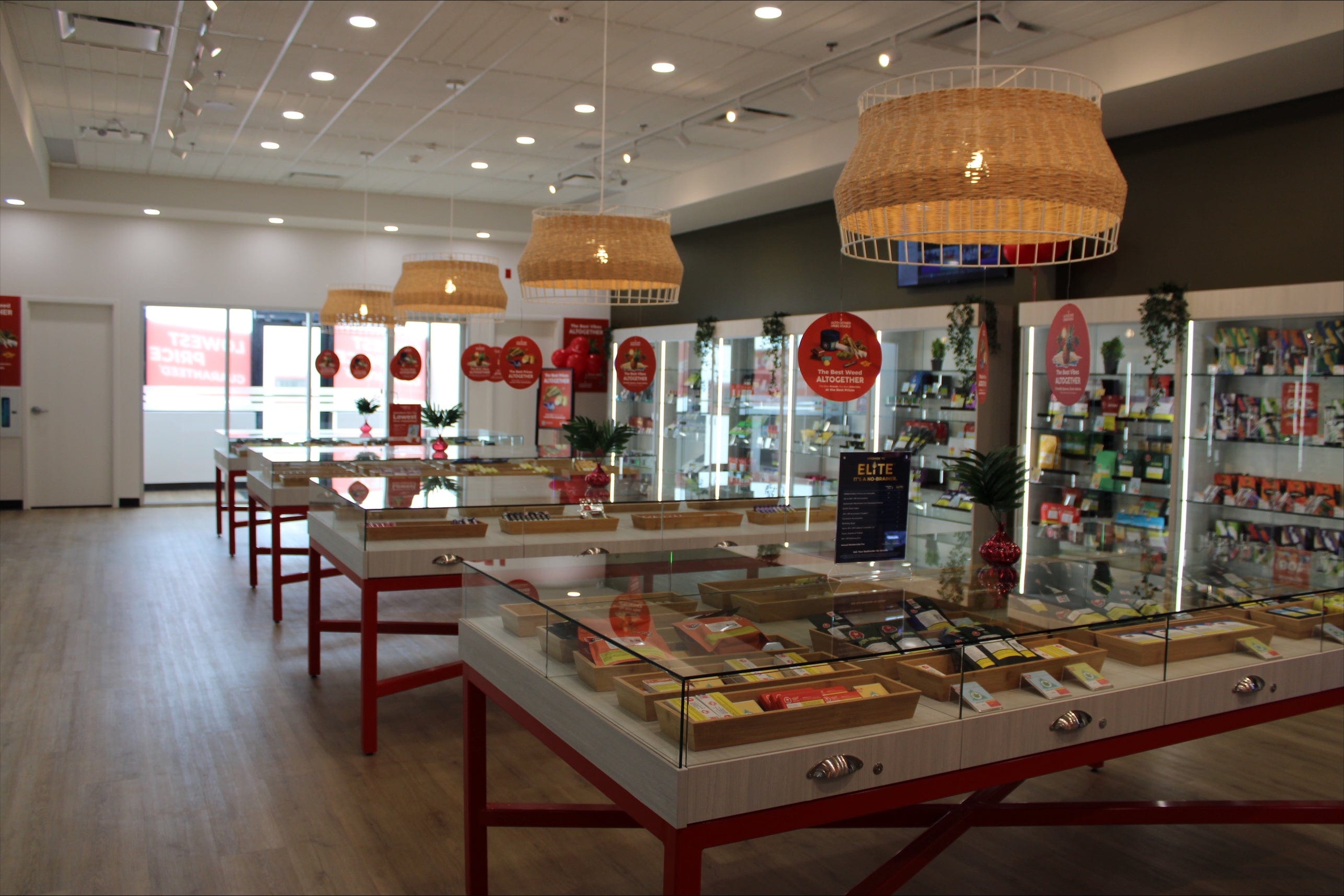 Henderson Hwy Cannabis Store 