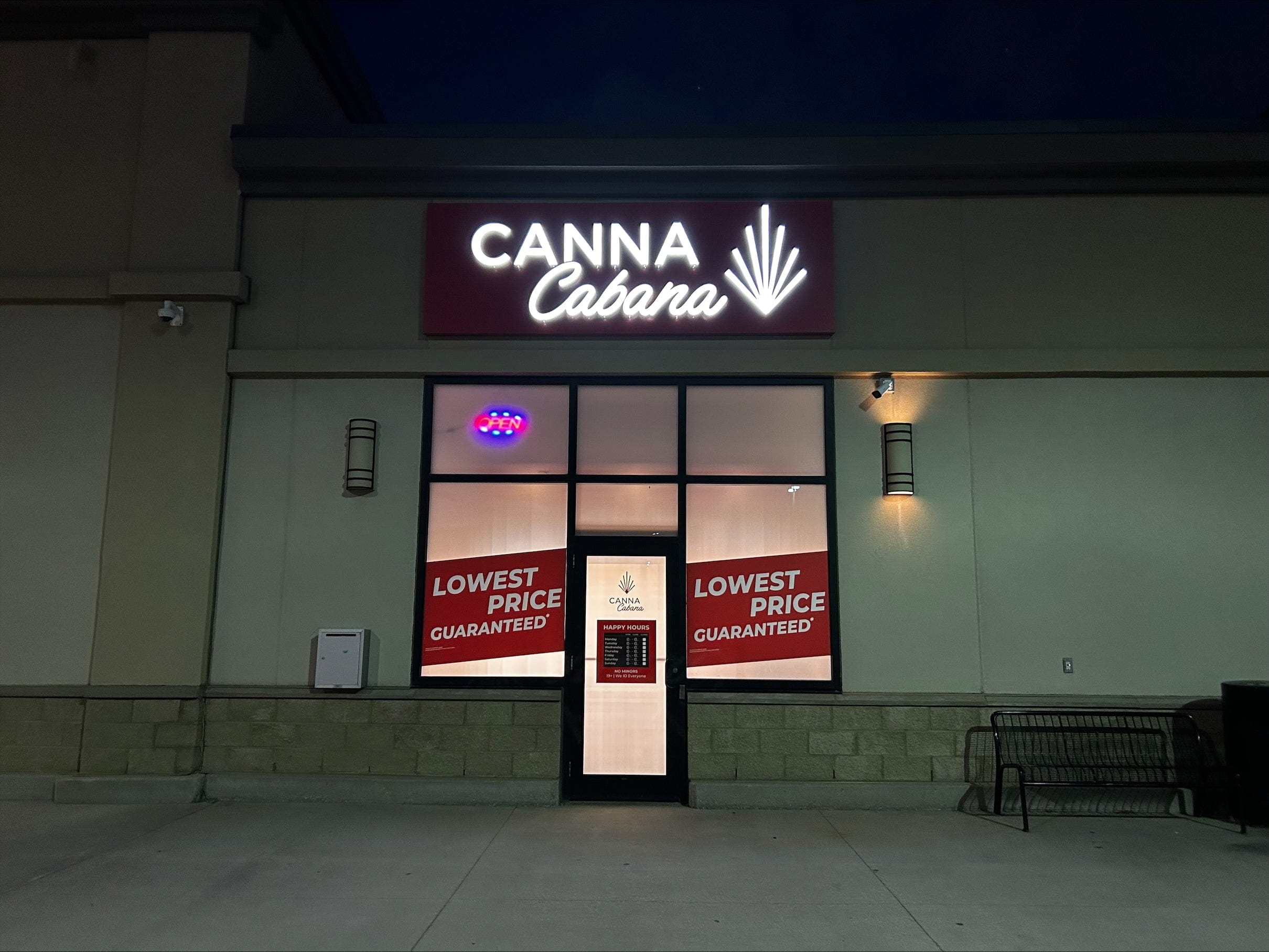 Henderson Hwy Cannabis Store 
