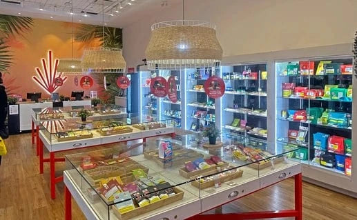 410 @ 7 Cannabis Store 