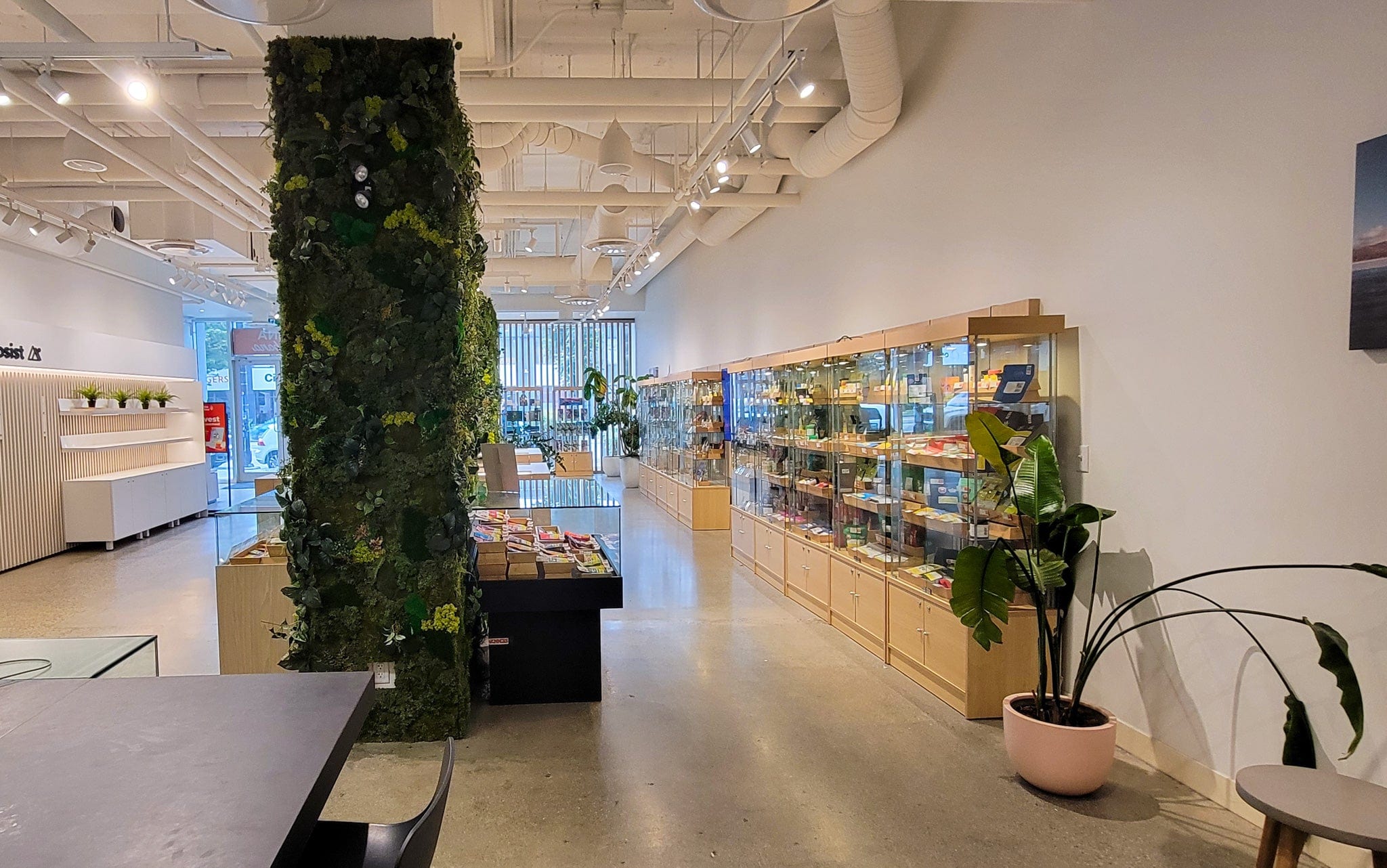 Vancouver - Olympic Village Cannabis Store 