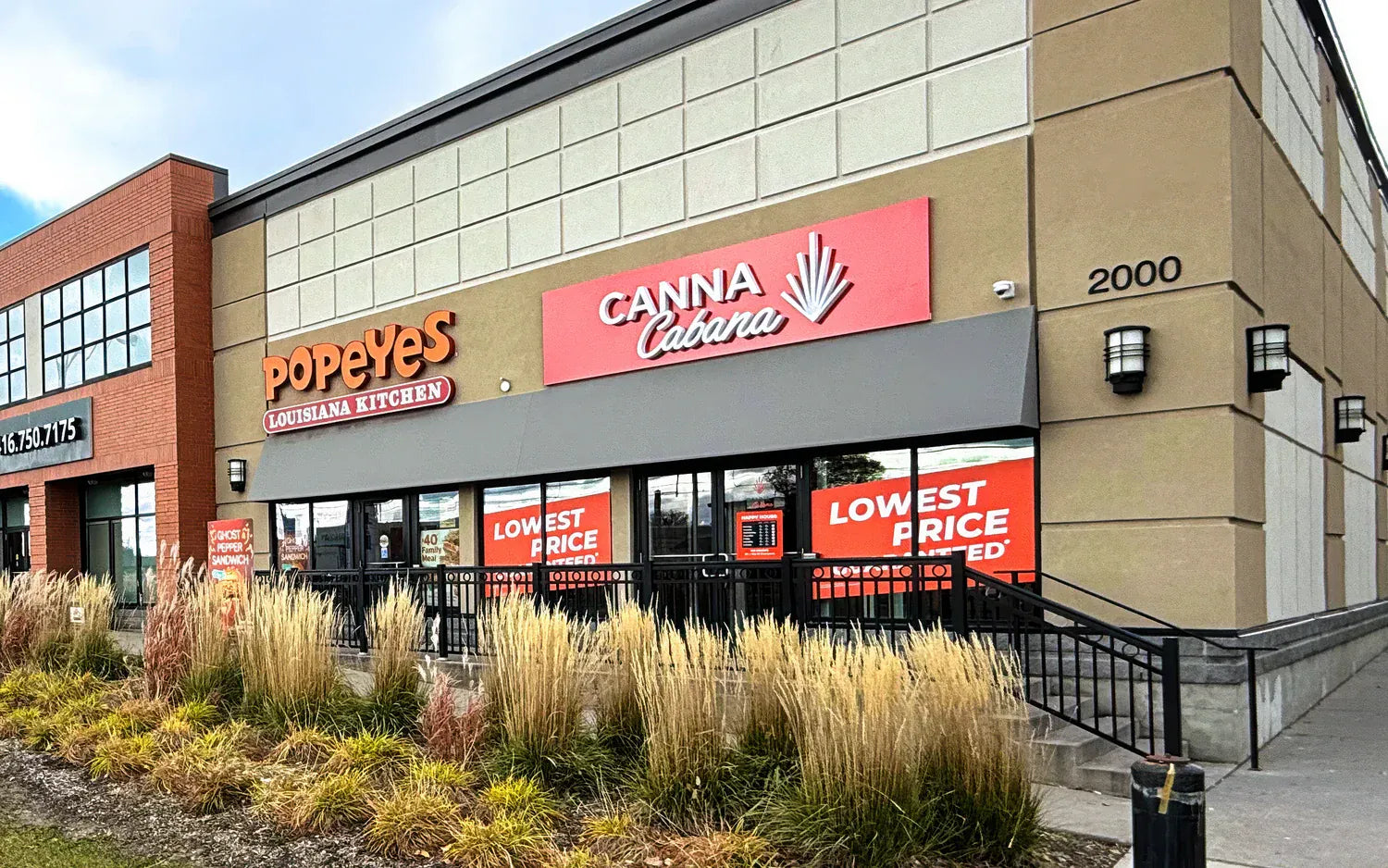 2000 Eglinton Cannabis Store 