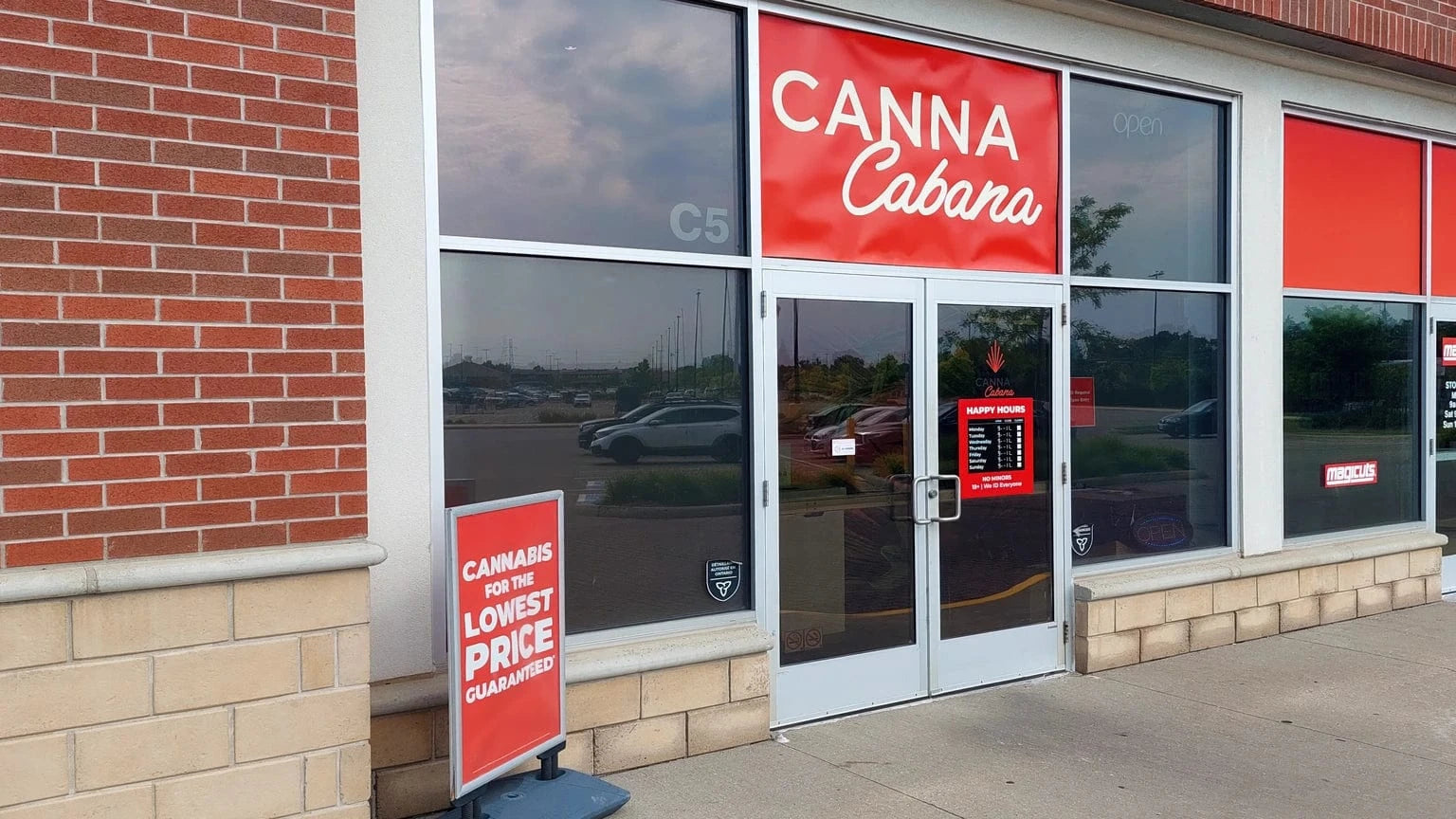 Woodlawn Guelph Cannabis Store 