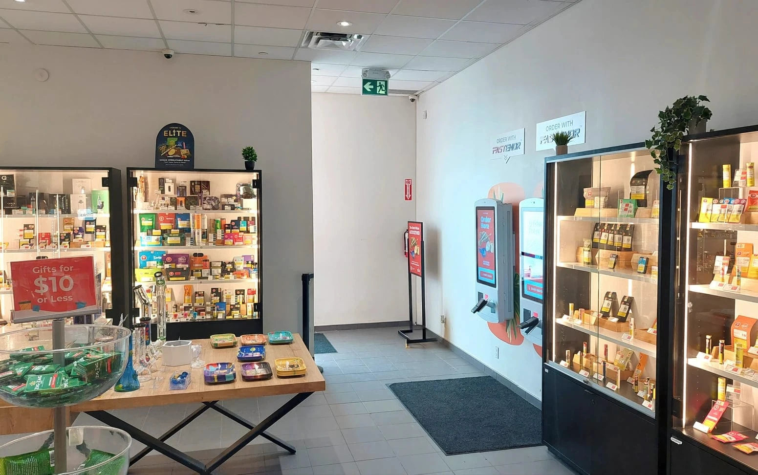 Woodlawn Guelph Cannabis Store 
