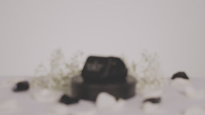 Queen of Bud 2 Stage Grinder Black Obsidian