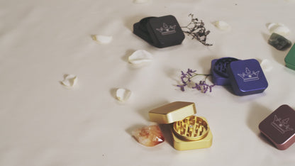 Queen of Bud 2 Stage Grinder Black Obsidian